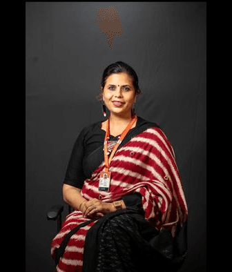 Framed crop of sheetal maam.jpg